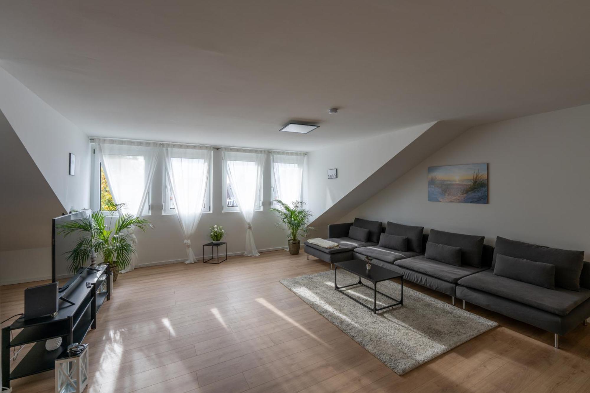 Apartment Im Dachgeschoss Plankstadt Extérieur photo
